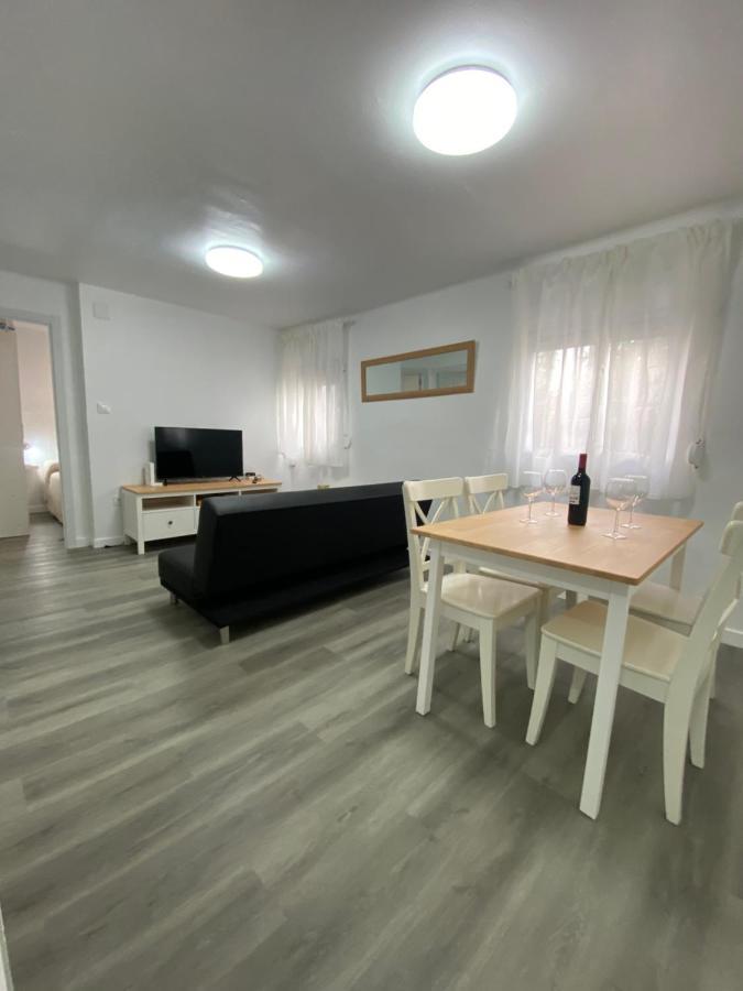 Piso Junto Al Hospital Macarena Apartment Севиля Екстериор снимка