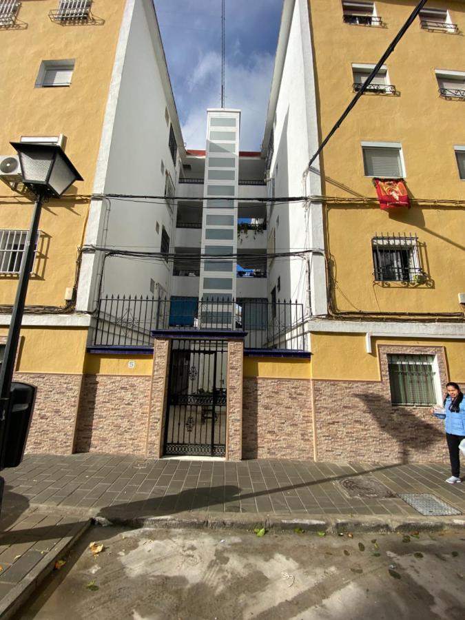Piso Junto Al Hospital Macarena Apartment Севиля Екстериор снимка